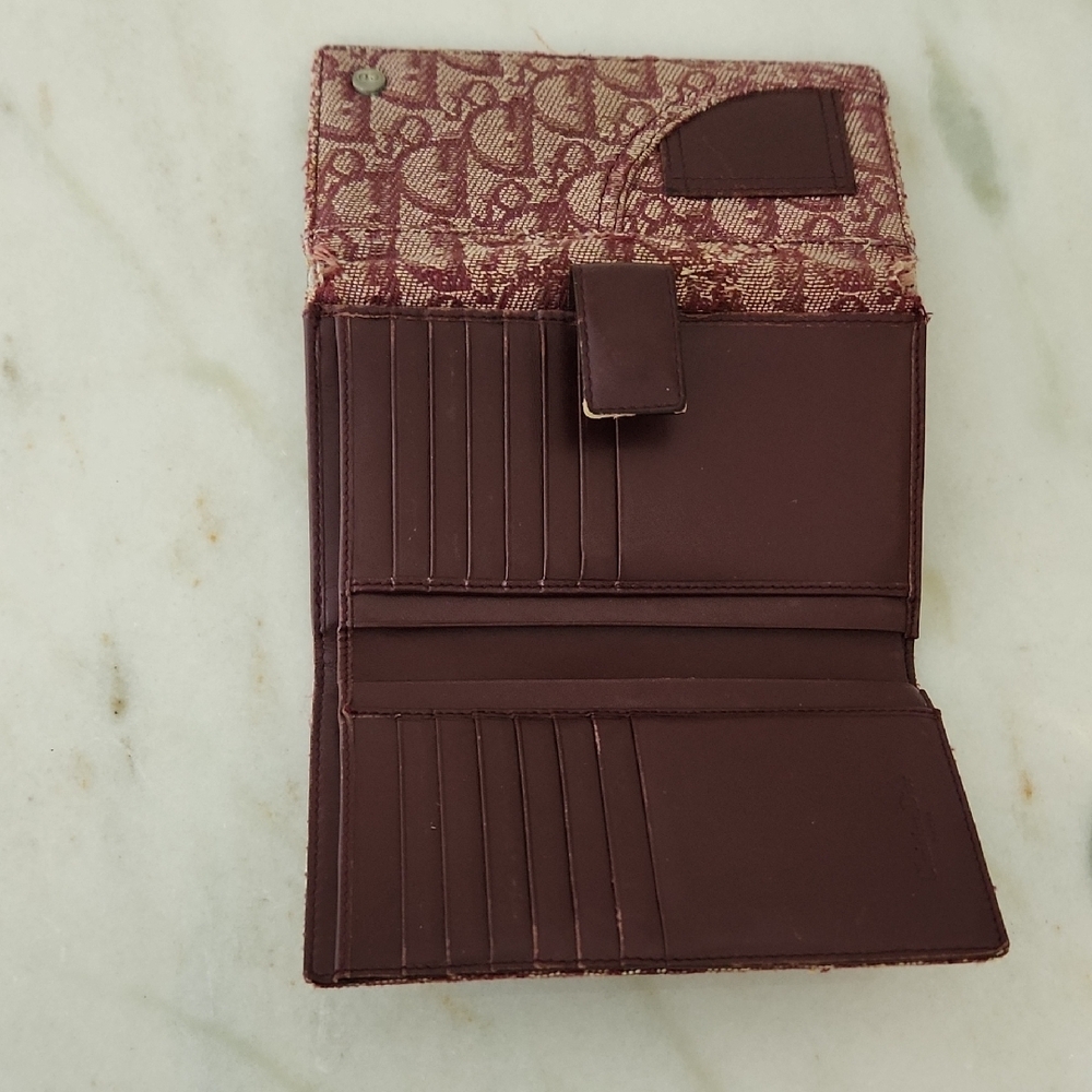 Christian Dior Rich Brown and Burgundy Leather Wallet - Picture 14 of 17